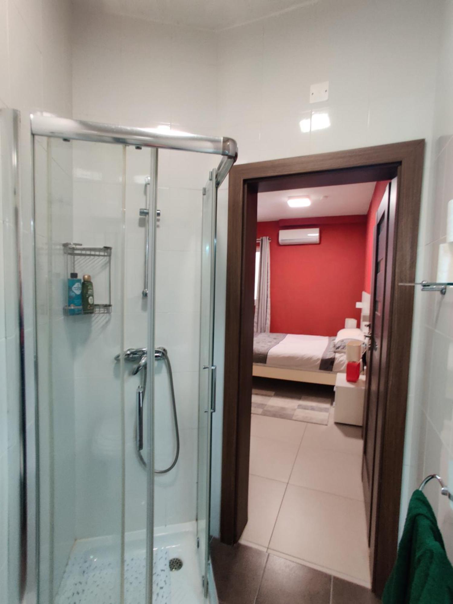 Depiro Point Deluxe - Modern, Designer Apartment 2 Minutes Away From Popular Sliema Seafront Dış mekan fotoğraf