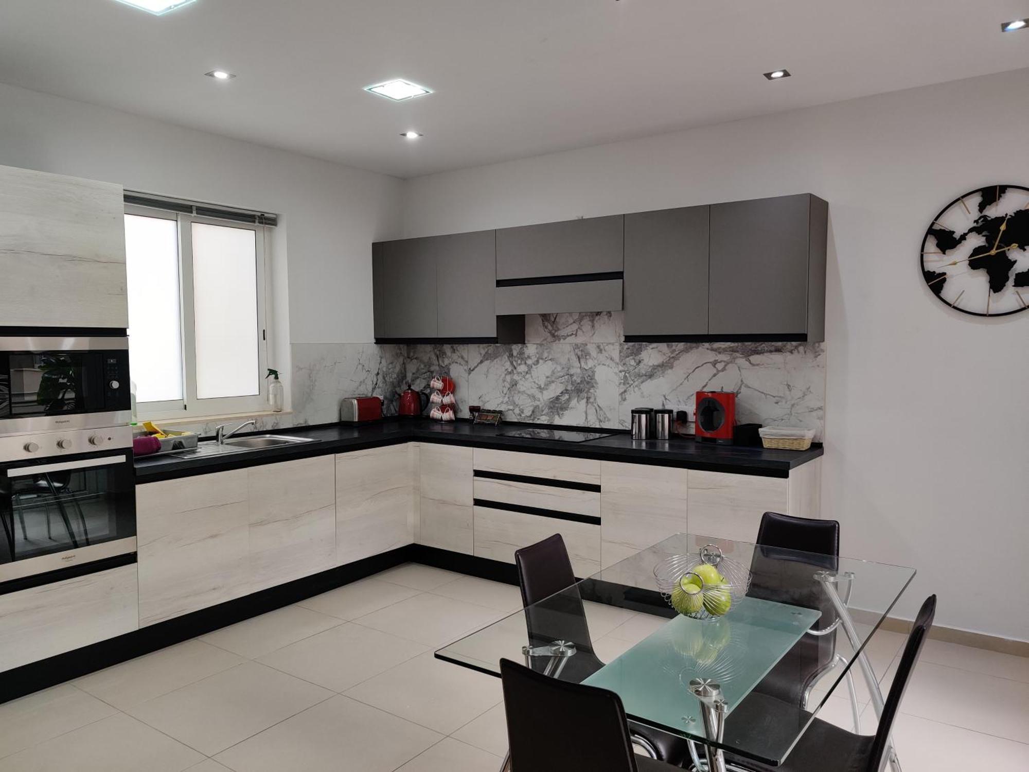 Depiro Point Deluxe - Modern, Designer Apartment 2 Minutes Away From Popular Sliema Seafront Dış mekan fotoğraf
