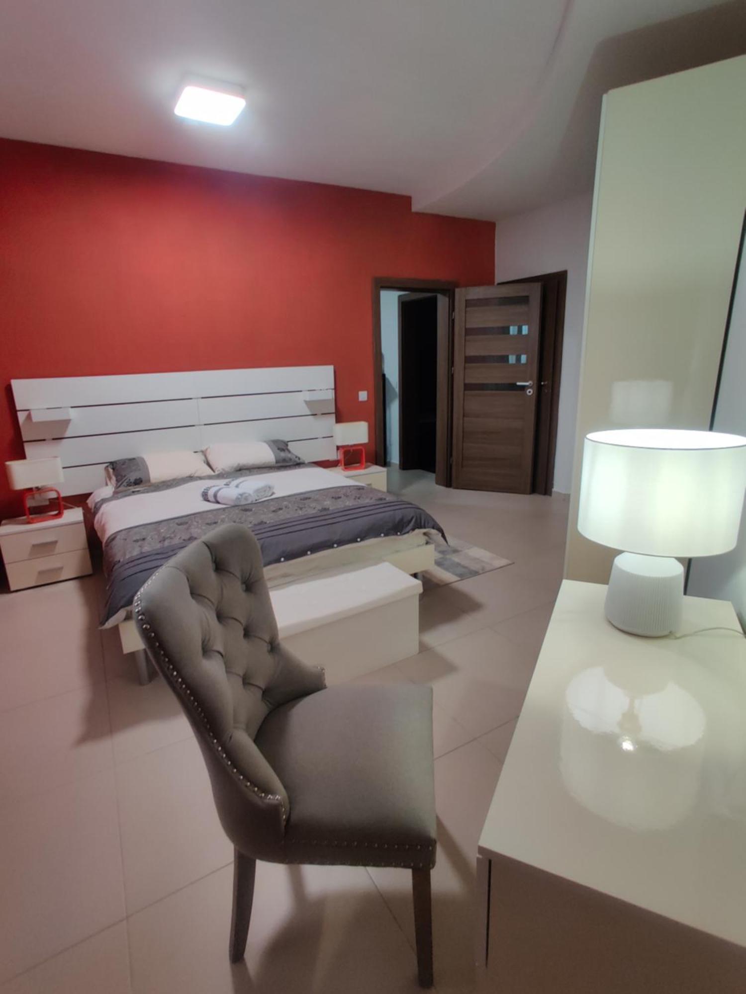 Depiro Point Deluxe - Modern, Designer Apartment 2 Minutes Away From Popular Sliema Seafront Dış mekan fotoğraf