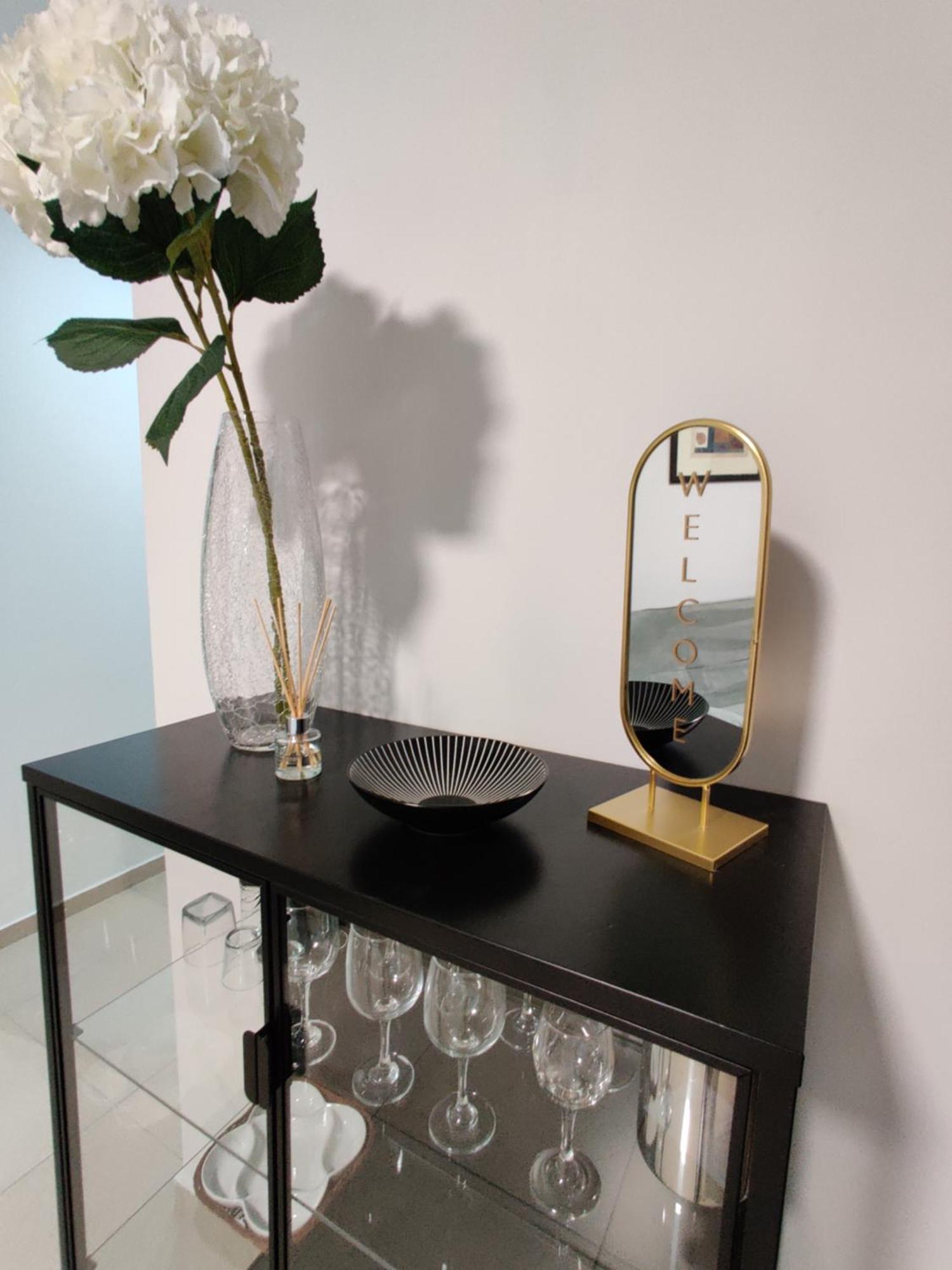 Depiro Point Deluxe - Modern, Designer Apartment 2 Minutes Away From Popular Sliema Seafront Dış mekan fotoğraf