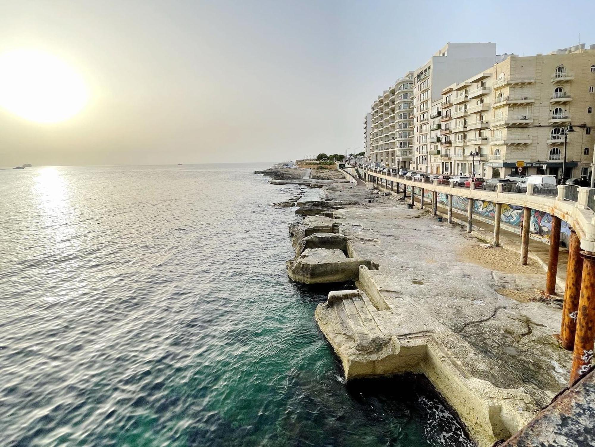 Depiro Point Deluxe - Modern, Designer Apartment 2 Minutes Away From Popular Sliema Seafront Dış mekan fotoğraf